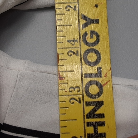 Candie's Striped Black Cream Ivory White Pinstripe Long Sleeve Button Down Top - Picture 5 of 9